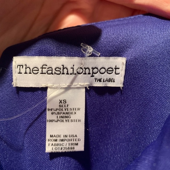 Tha Fashion Poet V-neck Sleeveless Gown in Royal Blue XS - Picture 5 of 7